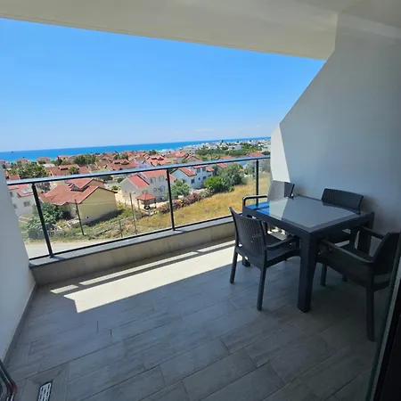 студия 40 терра Caesar Blue Large With Sea View And Aquapark Apartment